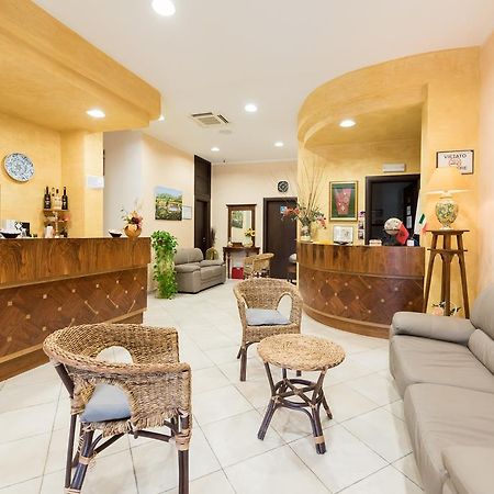Valle Himara Hostal Piana Degli Albanesi Exterior foto